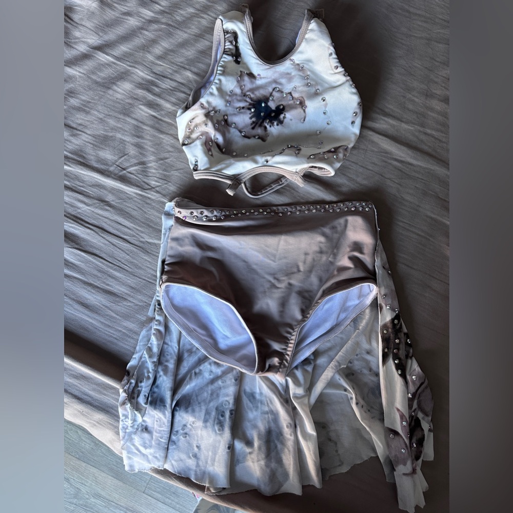 Girls lyrical costume